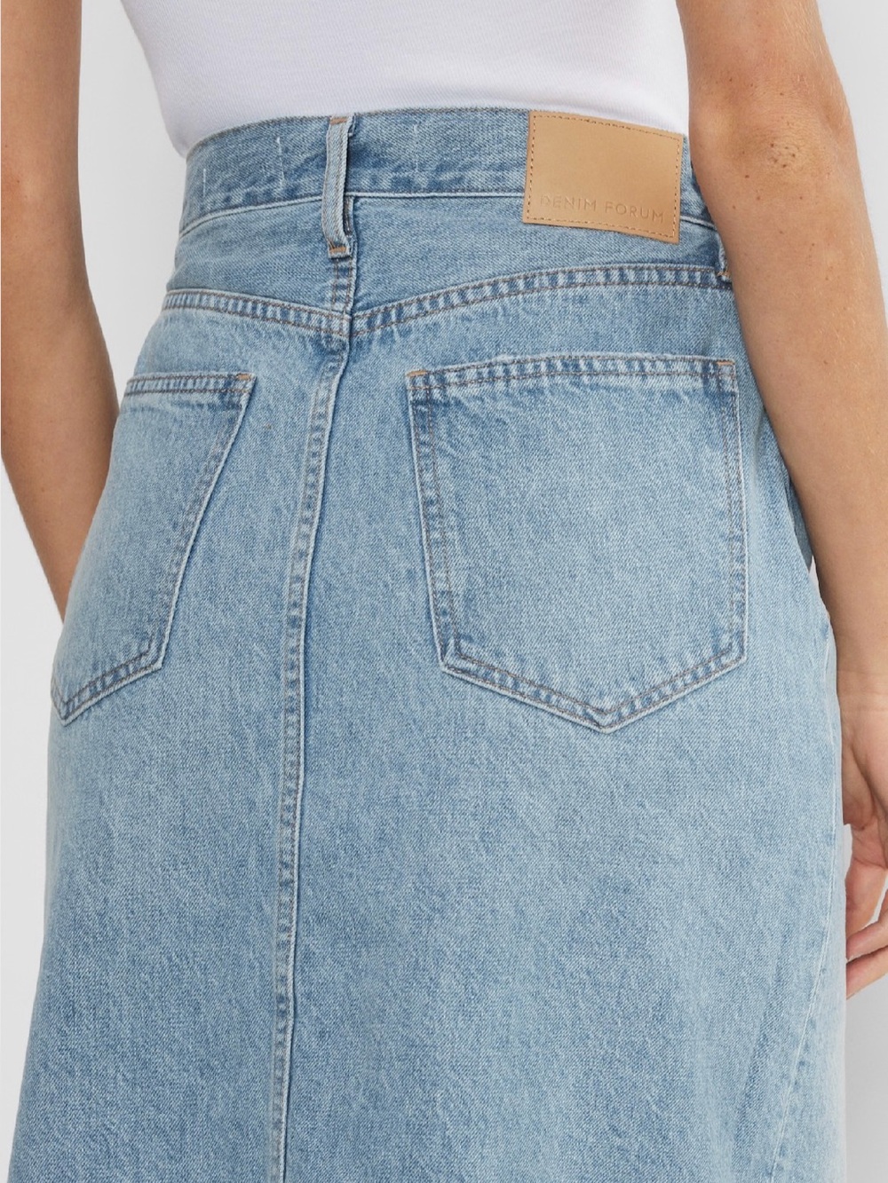 💙DENIM FORUM THE 90’s HALLE SKIRT💙 - Picture 4 of 7